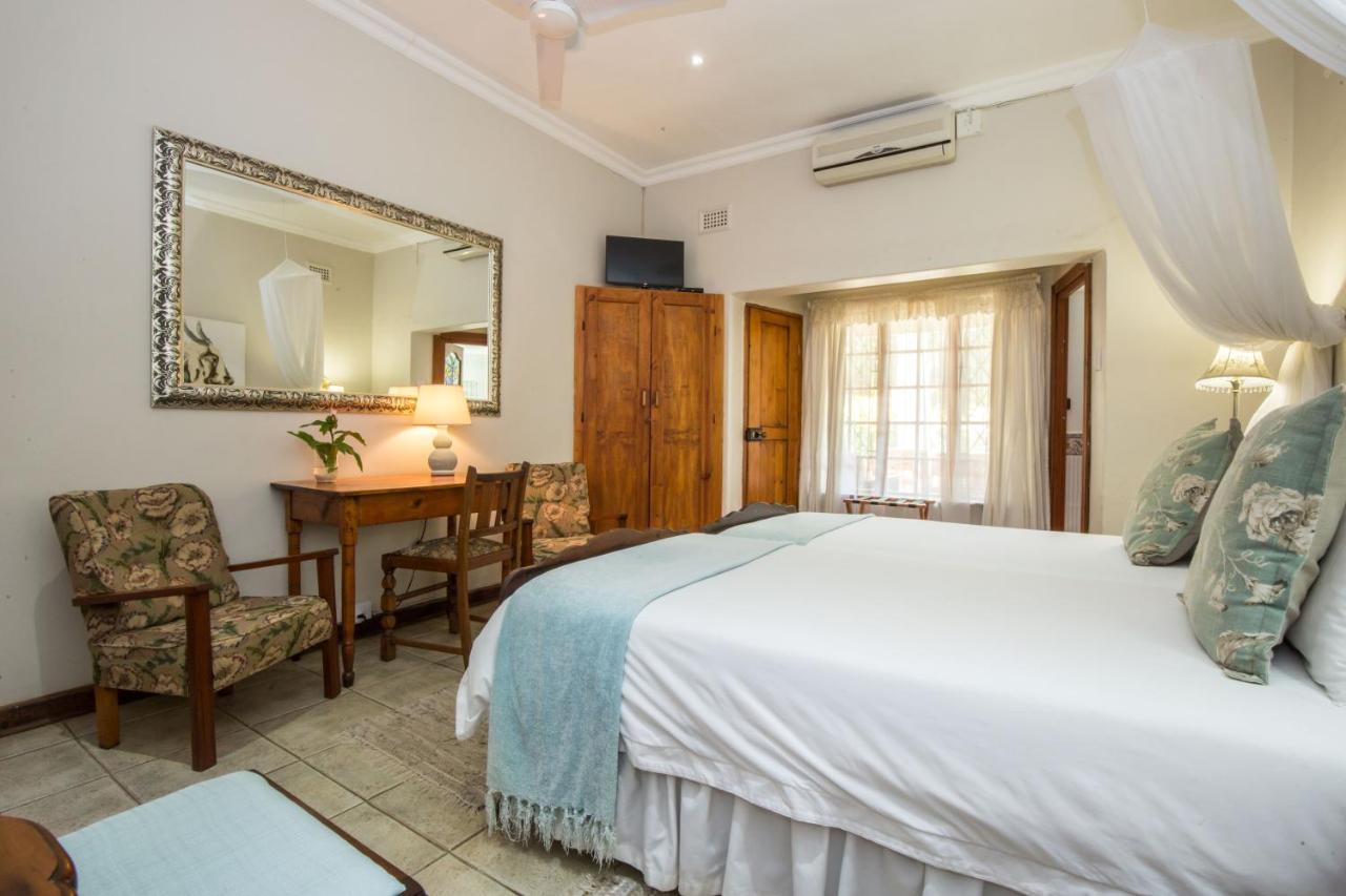 Wendy'S Country Lodge Mtubatuba Экстерьер фото